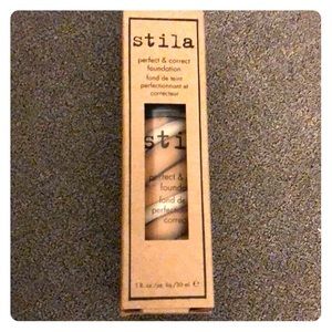 Stila Perfect & Correct Foundation